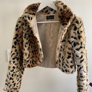 JV Collection Faux Fur Cropped Jacket